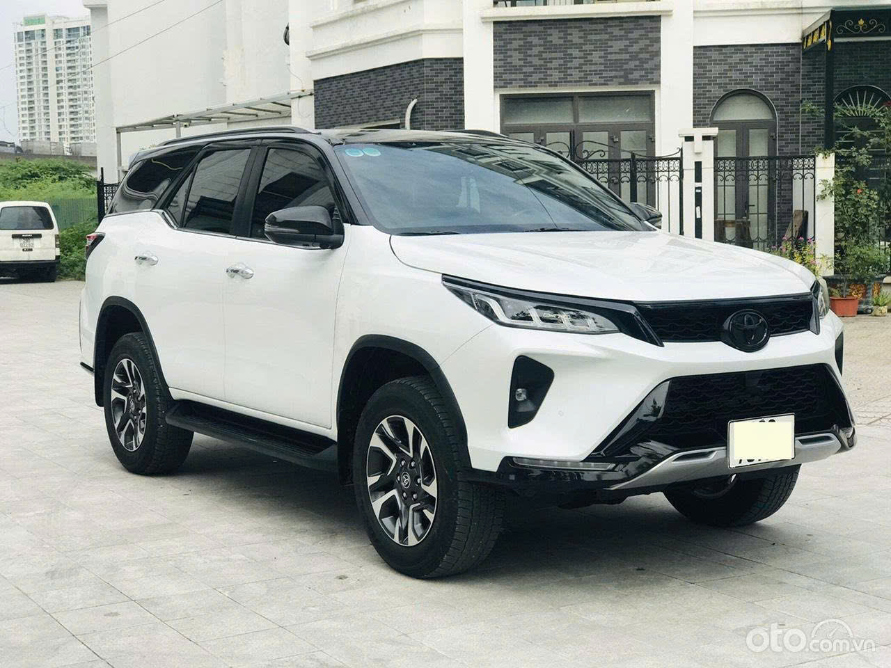 So Sánh Các Mẫu Xe 7 Chỗ Phổ Biến: Toyota Fortuner, Ford Everest, Hyundai Santa Fe